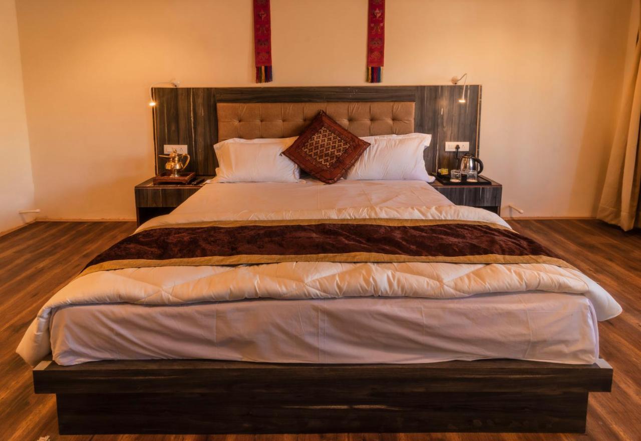 Sindhu Residency Hotel She Exterior photo
